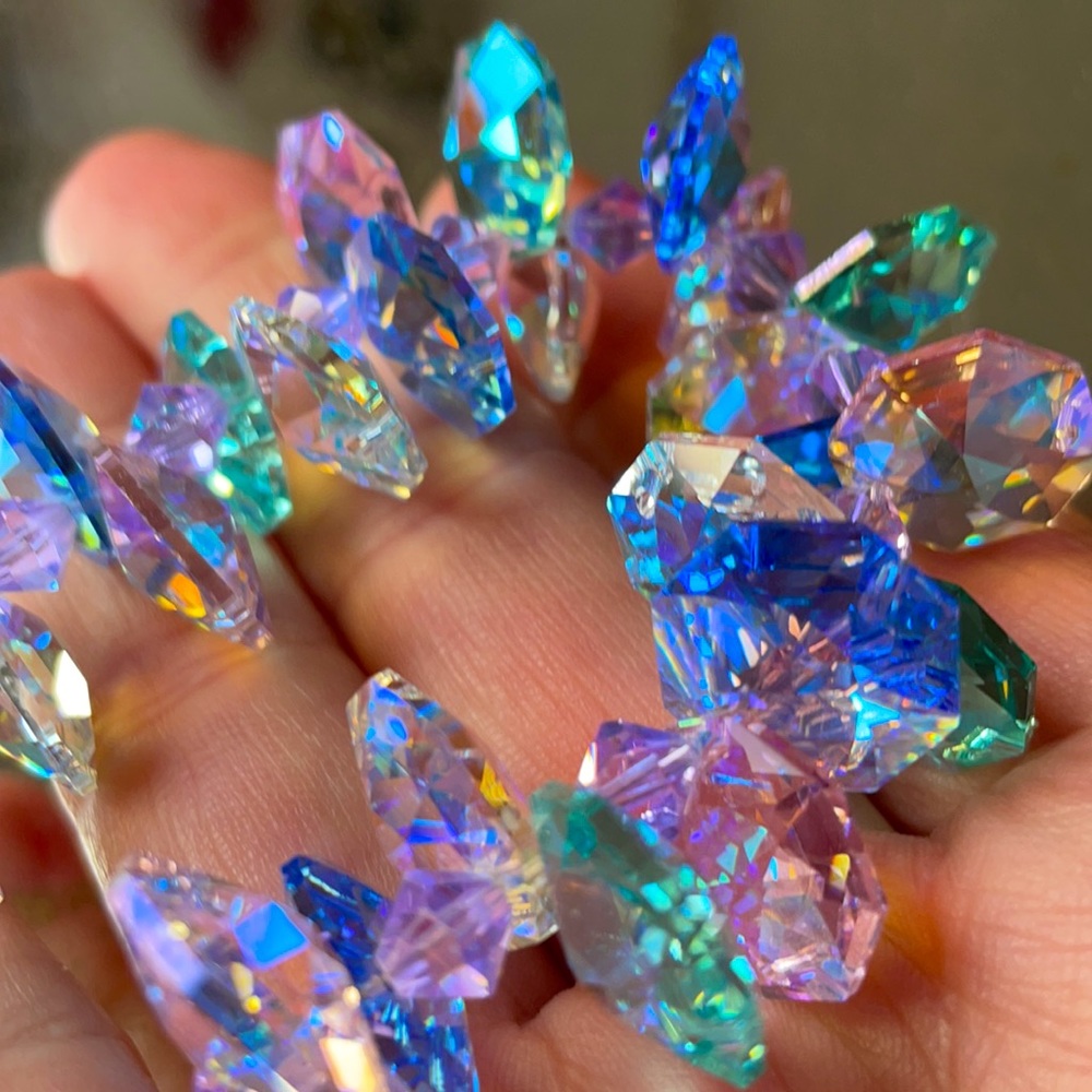 Aurora Borealis crystal pink blue white bracelet - Picture 1 of 6